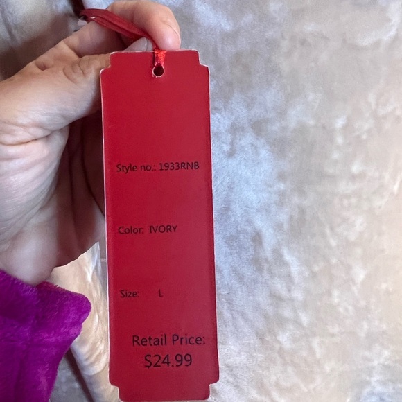 Cream Velvet Long Sleeve Bodysuit - Picture 5 of 5